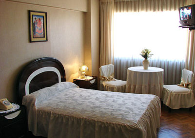 HABITACIÓN MATRIMONIAL