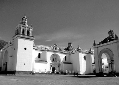 SANTUARIO DE LA VIRGEN DE COPACABANA REINA Y PATRONA DE BOLIVIA
